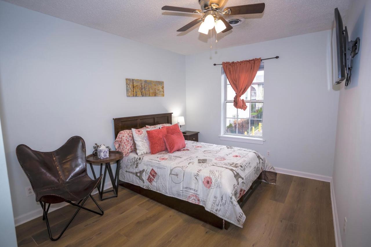 Elegant 3 Bedroom Apt With Free Parking And Balcony Nashville Exteriör bild